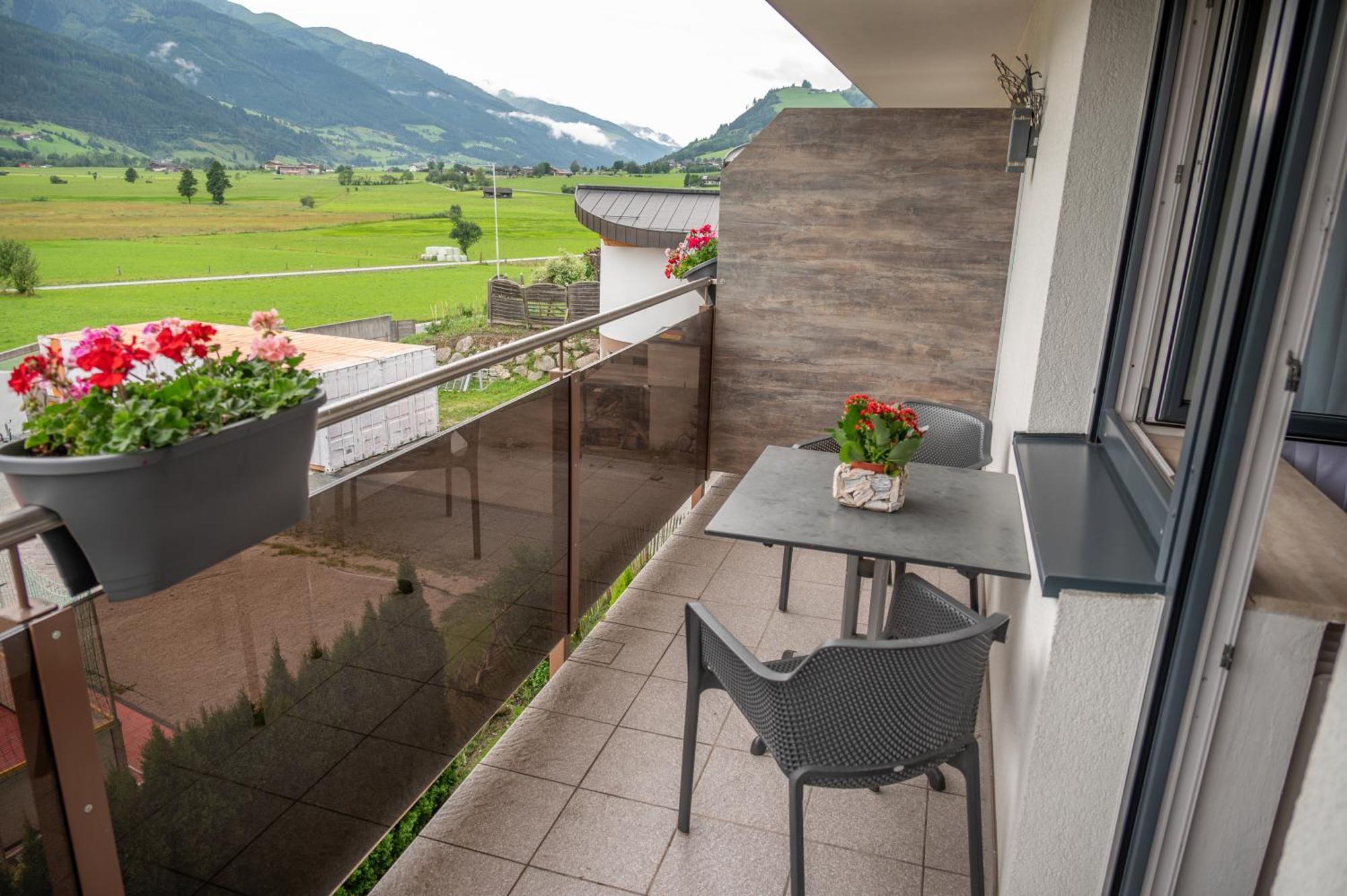 Haus Piesendorf Apartment Bagian luar foto